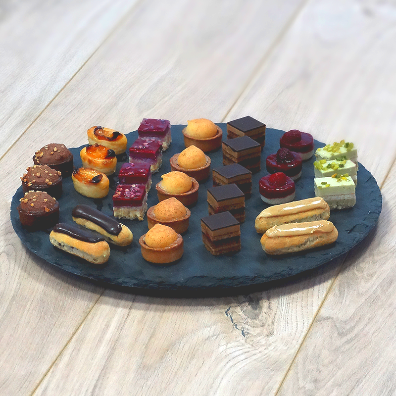Plateau de petits-fours sucrés - cocktails sucrés - Pâtisserie La Romainville Plateau de petits-fours sucrés - cocktails sucrés - Pâtisserie La Romainville