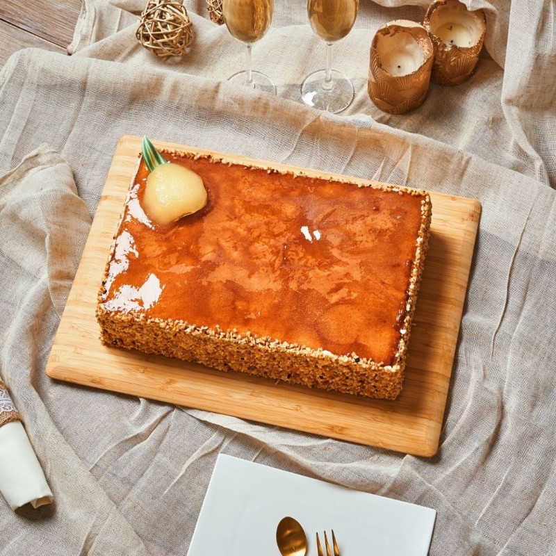 Moka Poirier - Layercake à la crème poire et poires - Pâtisserie La Romainville